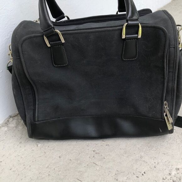 DVF Makeup Carry on - Picture 3 of 9